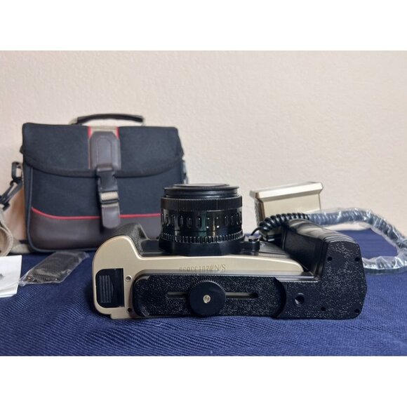 VTG Canon Camera-MTX 35mm Film Camera Focus-Free Optical Lens, Flash, Bag **READ - Picture 10 of 16